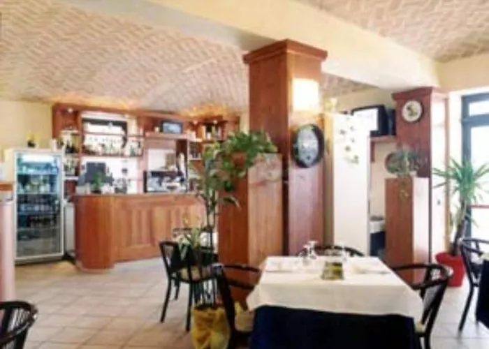 Отель Formica Savignano sul Panaro